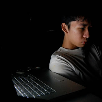 Giovani e cyber-bullismo Giovani e cyber-bullismo