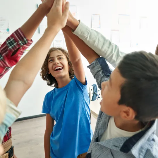 Bambini durante un'iniziativa giovanile