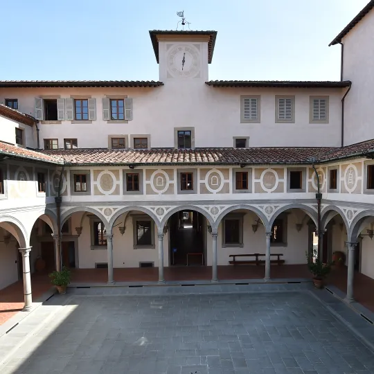 foto del Cortile degli Uomini dell'Istituto degli Innocenti