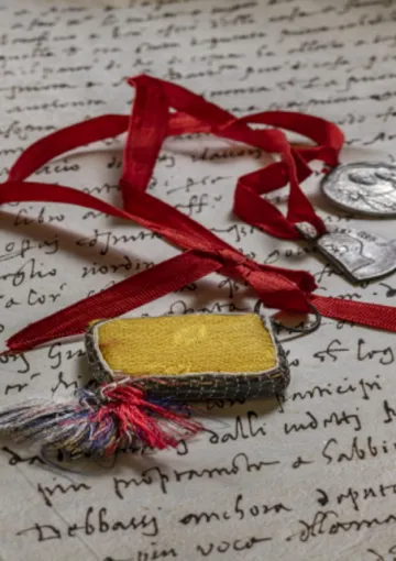 segnali di riconoscimento appartenuti alle piccole Nocentine