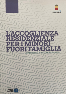 cover del report sul corso di formazione sull'accoglienza residenziale per il Comune di Napoli